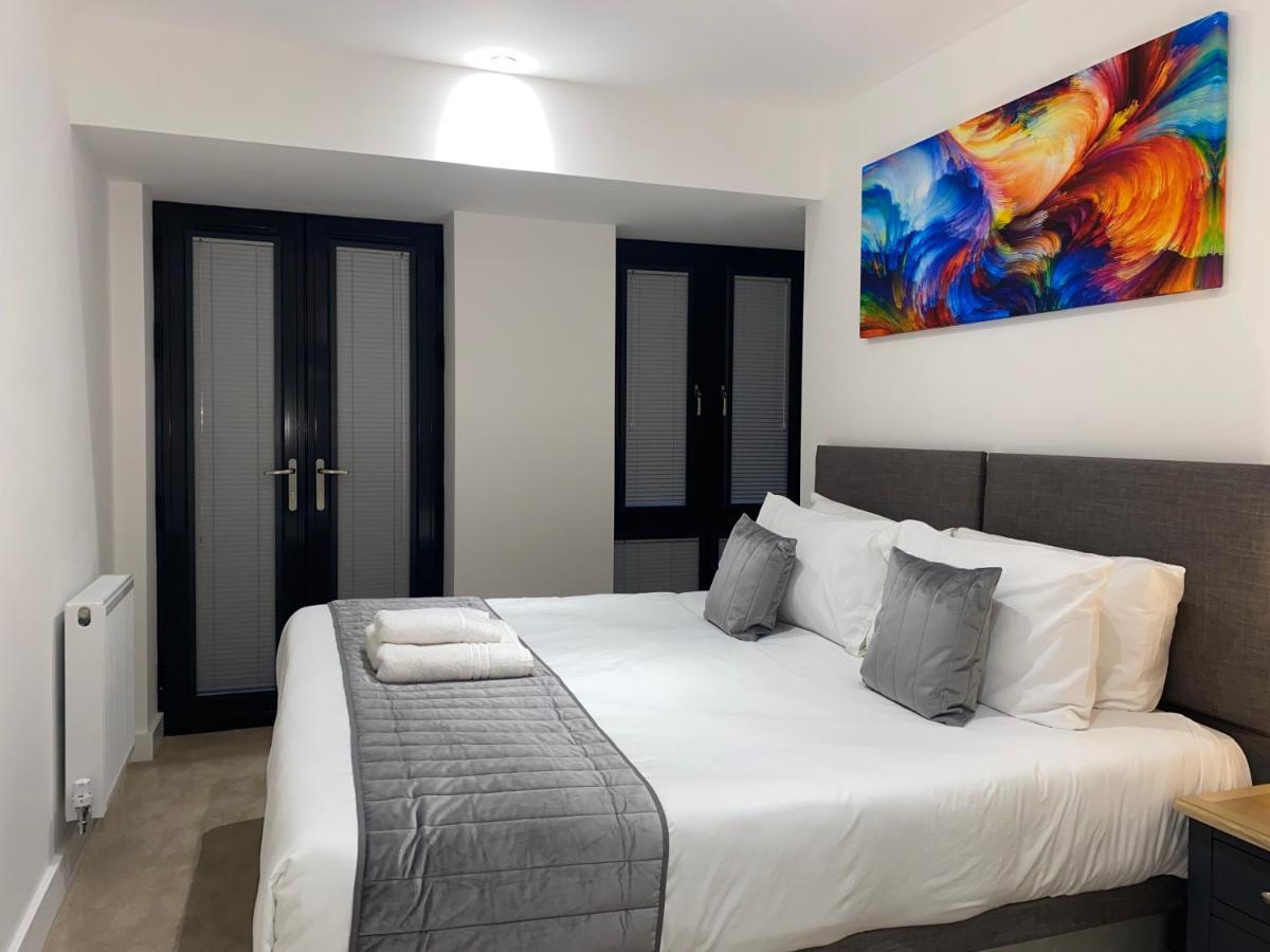 Roomotel - Broadoaks Apartments Solihull Extérieur photo