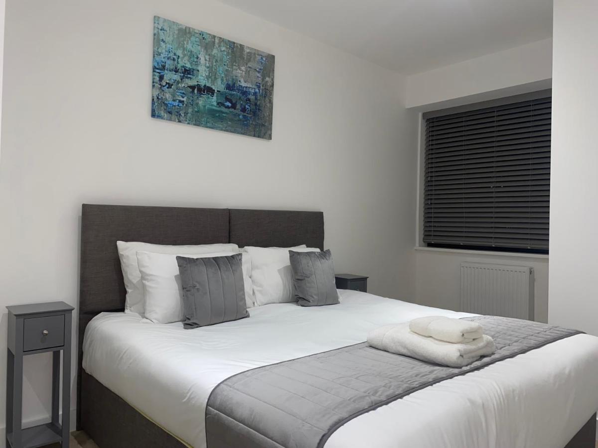 Roomotel - Broadoaks Apartments Solihull Extérieur photo